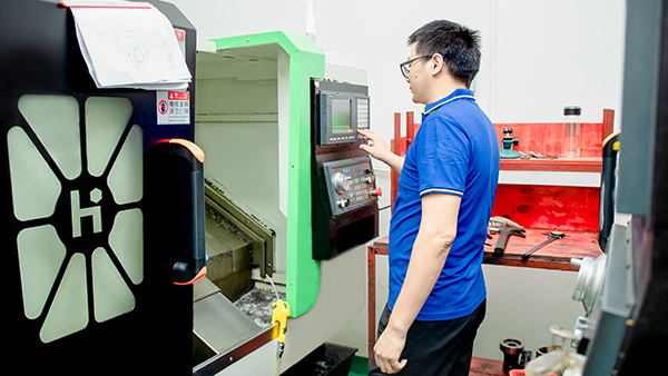 阿雷士教你CNC零件加工维护保养的方法